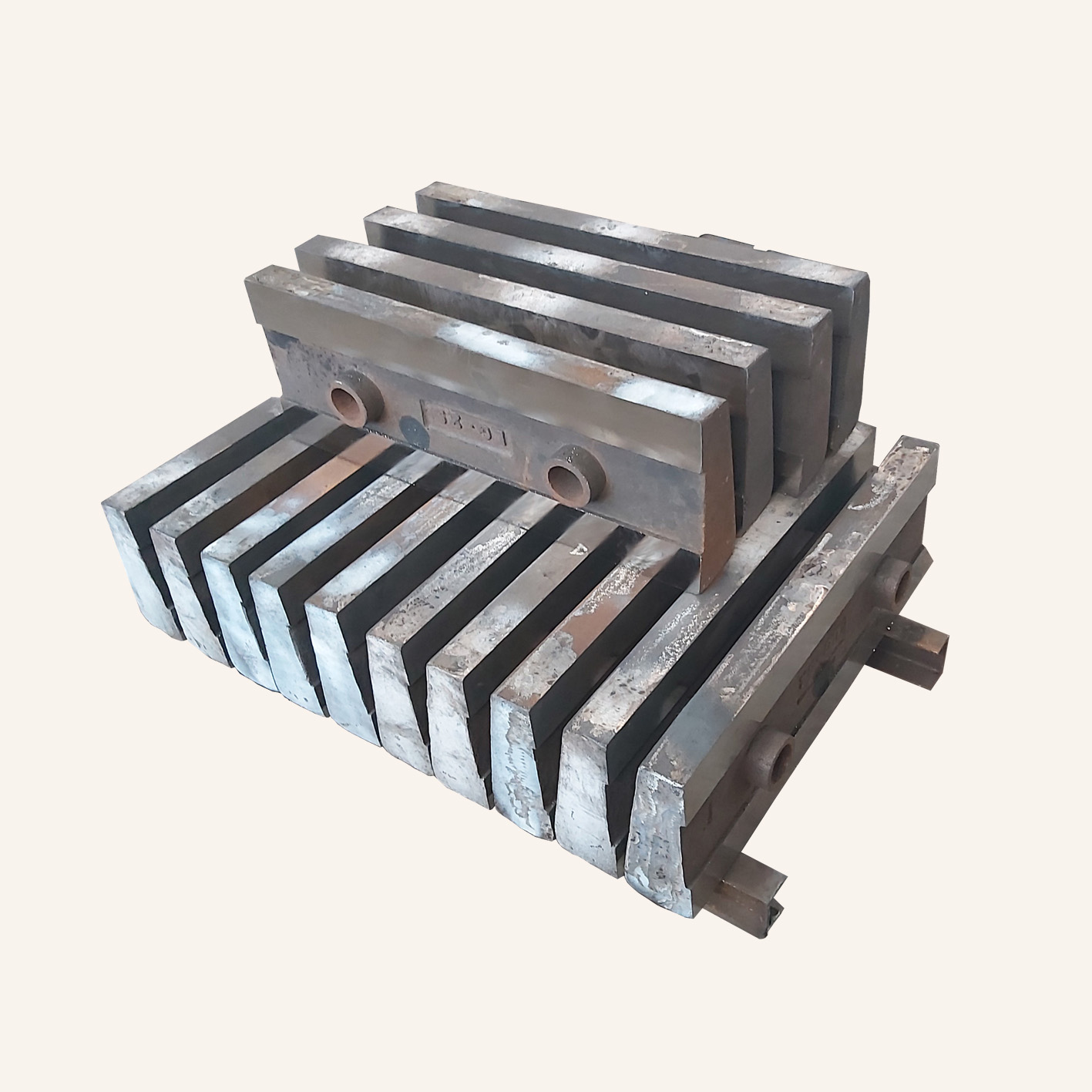 Kaotatud vahtvalu kasutamise harjutamine purustajate jaoks kõrge mangaanterasest voodriga plaatide tootmiseks